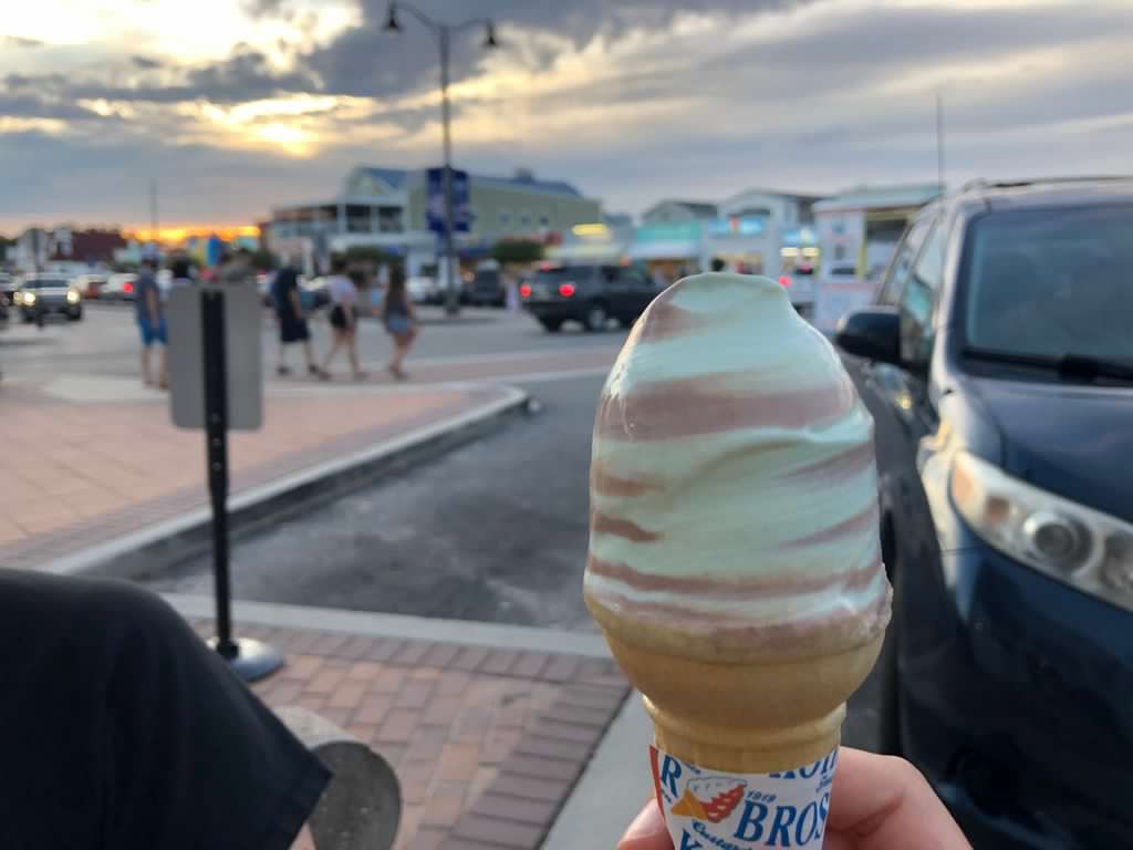 A cone of sundae.