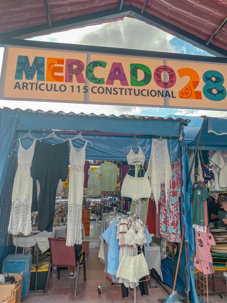 mercado 28 sign in cancun