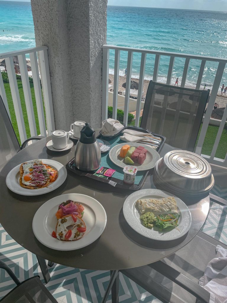 room service breakfast