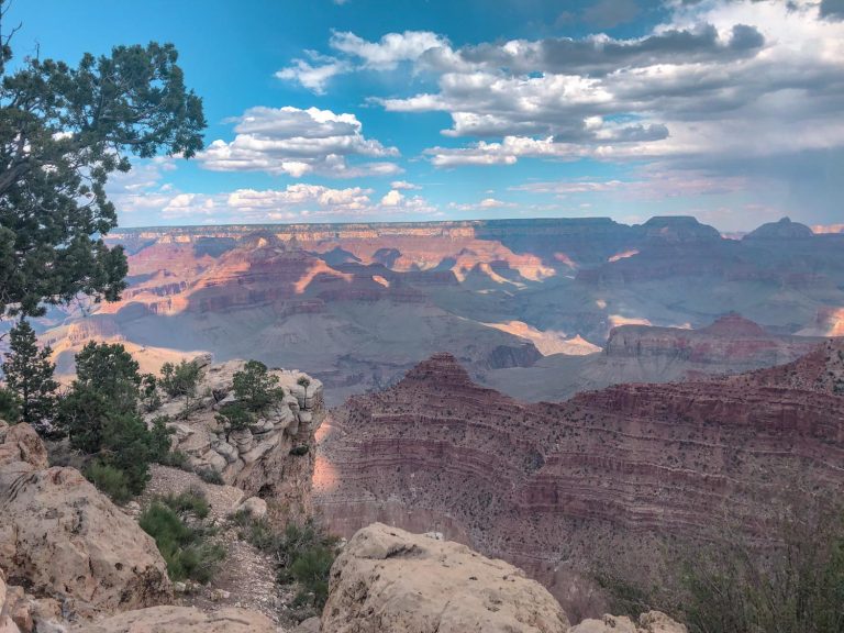 Road Trip from Las Vegas to Grand Canyon South Rim (via Hoover Dam)