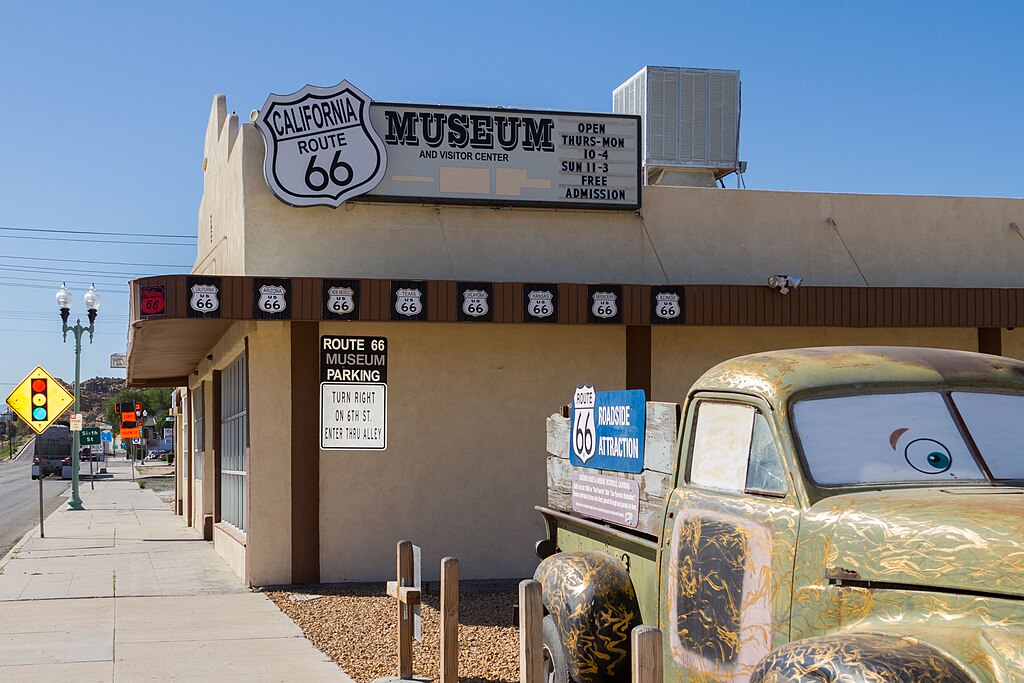The front and parking of California Route 66 Museum.