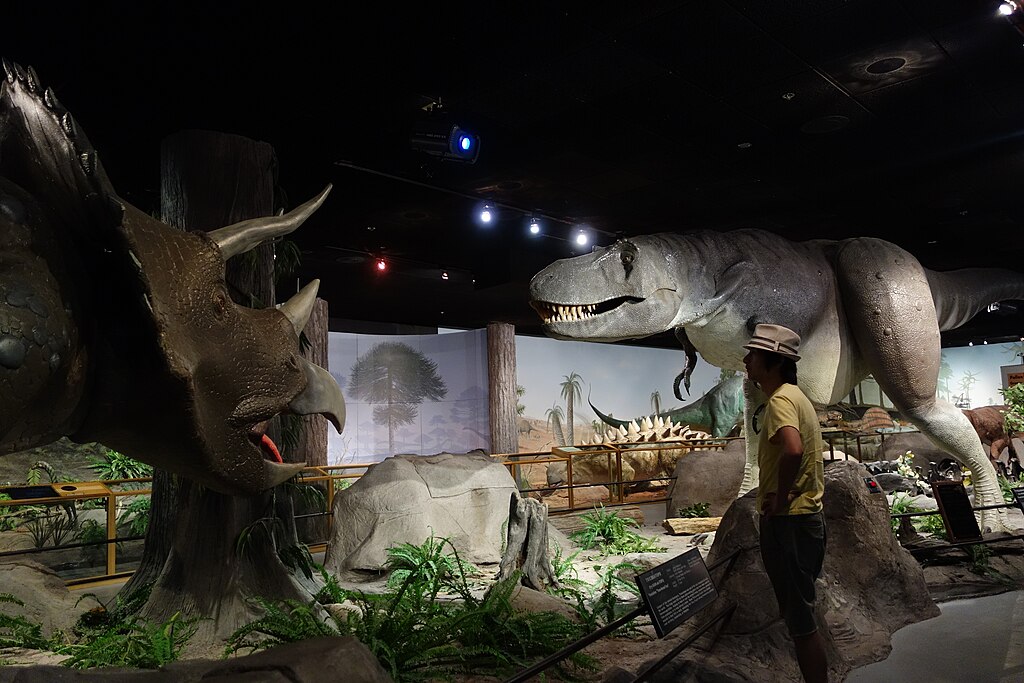 An exhibit with giant figures of dinosaurs at Las Vegas Natural History Museum.