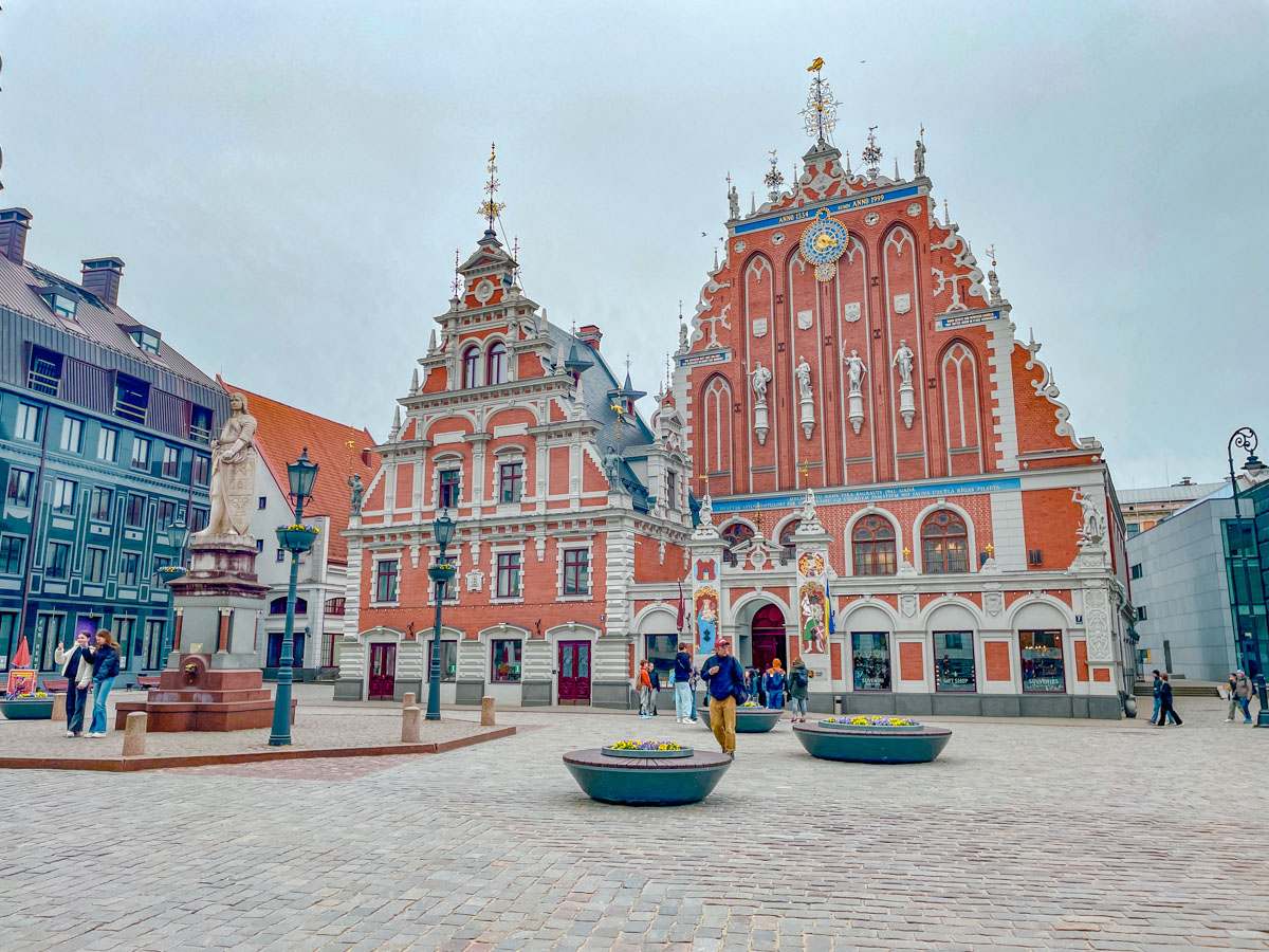 A building at a city square in Riga.