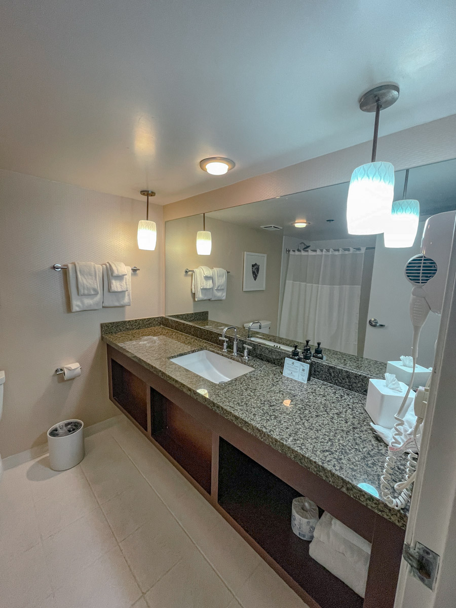 A neat hotel bathroom.