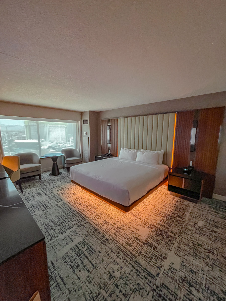 Room in MGM Grand Las Vegas Review.